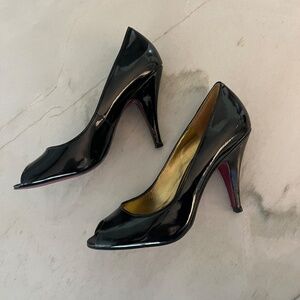 Marc Fisher Patent Leather Peep Toe Heels Size 8M heel 4"